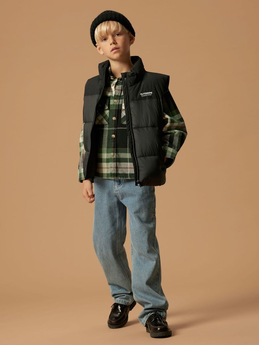 Name It Norris overshirt garden topiary