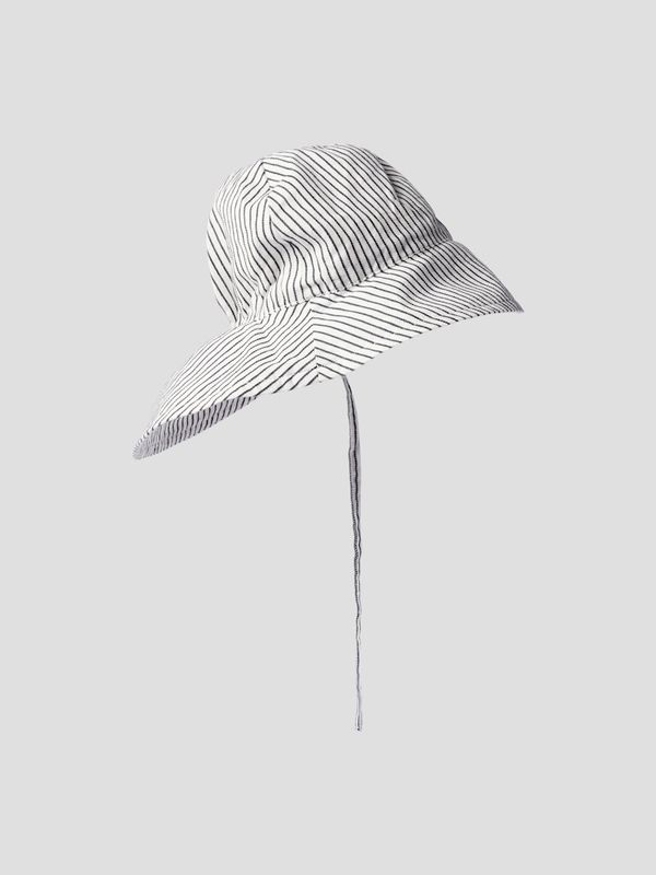 Name It Far solhatt cloud dancer/navy